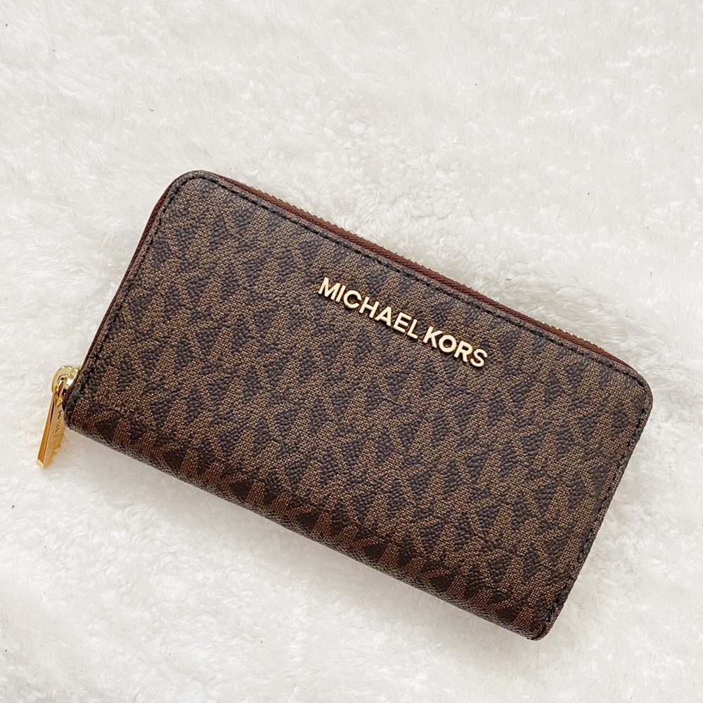 SOLD ON MERCARI MICHAEL KORS // BROWN LOGO WALLET
